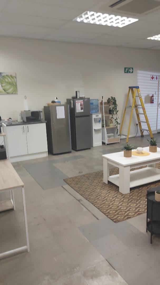 To Let commercial Property for Rent in Newton Park Eastern Cape